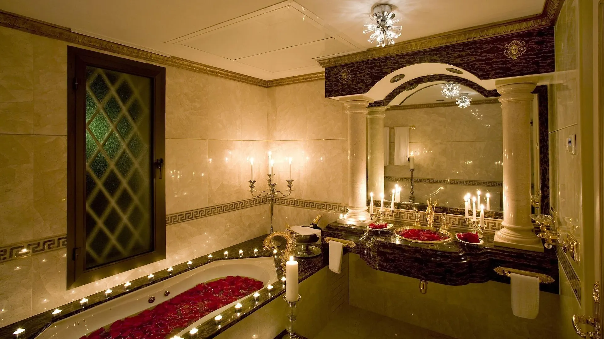 Vila Royal Roman Empire Marbella